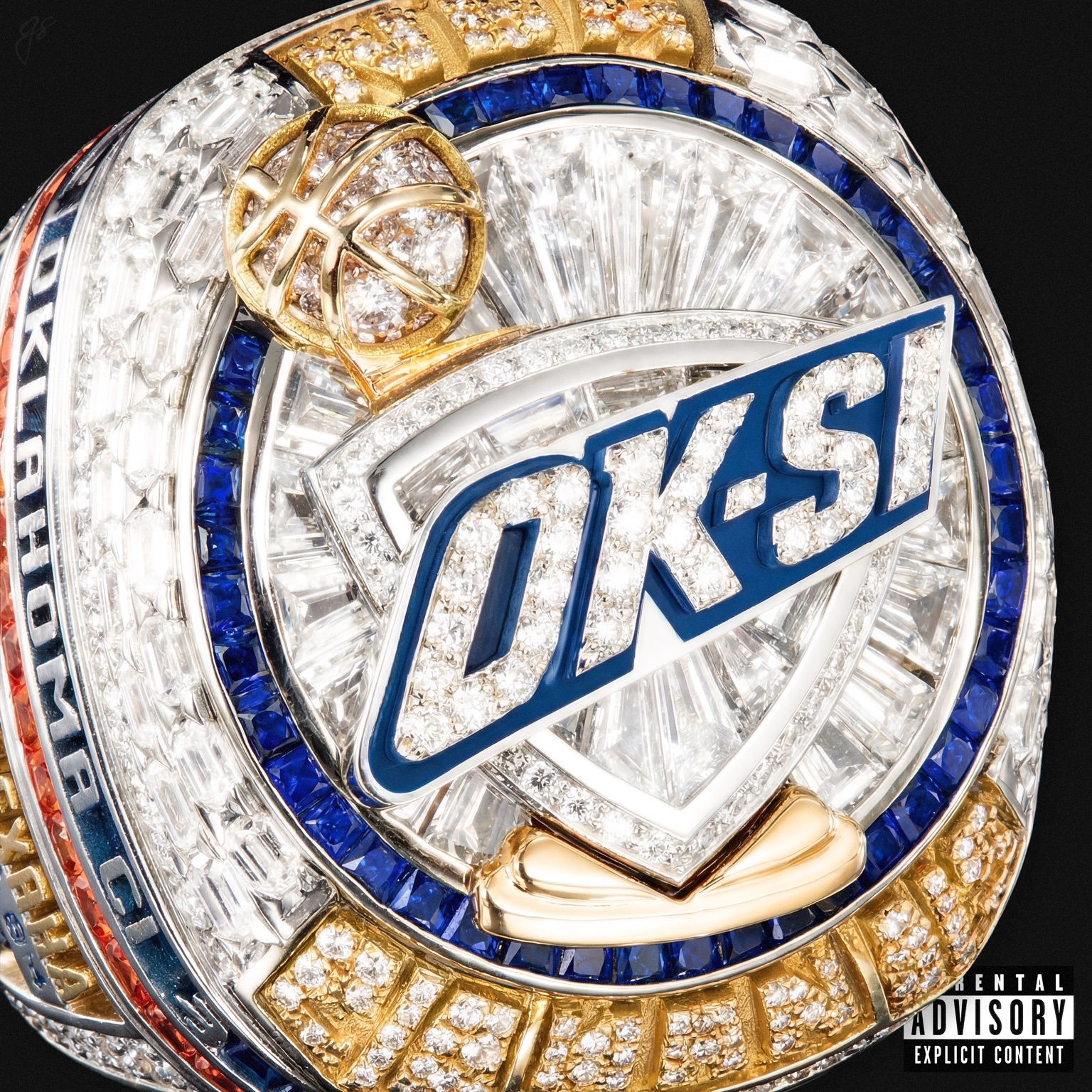Anello da campione OKC tempestato di diamanti e zaffiri